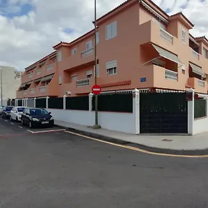 https://avenida-deluxe-candelaria.in-canary-islands.com